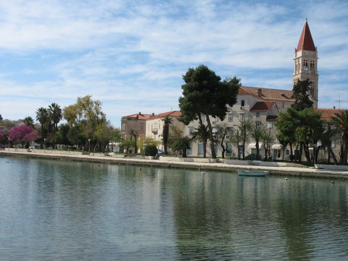 Apartament Eliva Trogir Zewnętrze zdjęcie